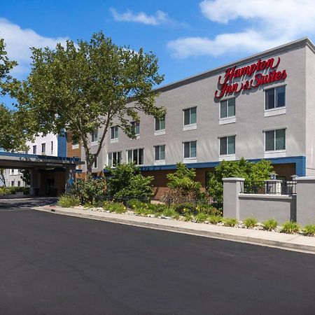 Hampton Inn & Suites Юба-Сити Экстерьер фото