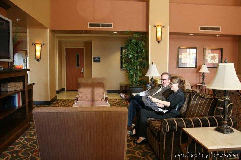 Hampton Inn & Suites Юба-Сити Интерьер фото