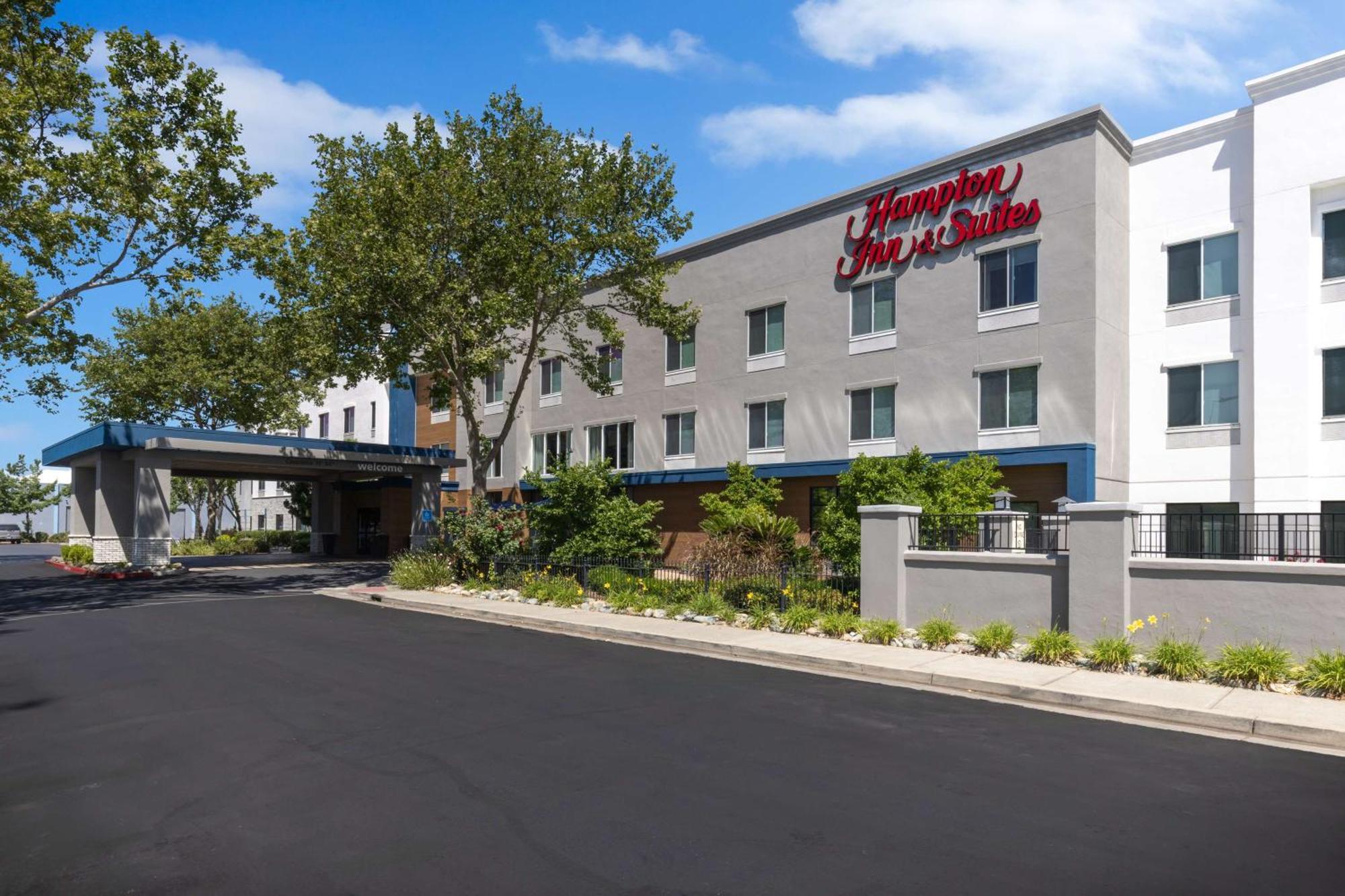 Hampton Inn & Suites Юба-Сити Экстерьер фото