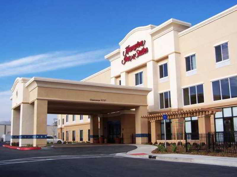 Hampton Inn & Suites Юба-Сити Экстерьер фото